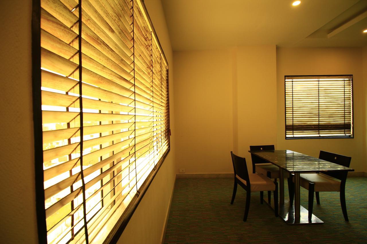 Siesta Star T. Nagar Hotell Chennai Exteriör bild