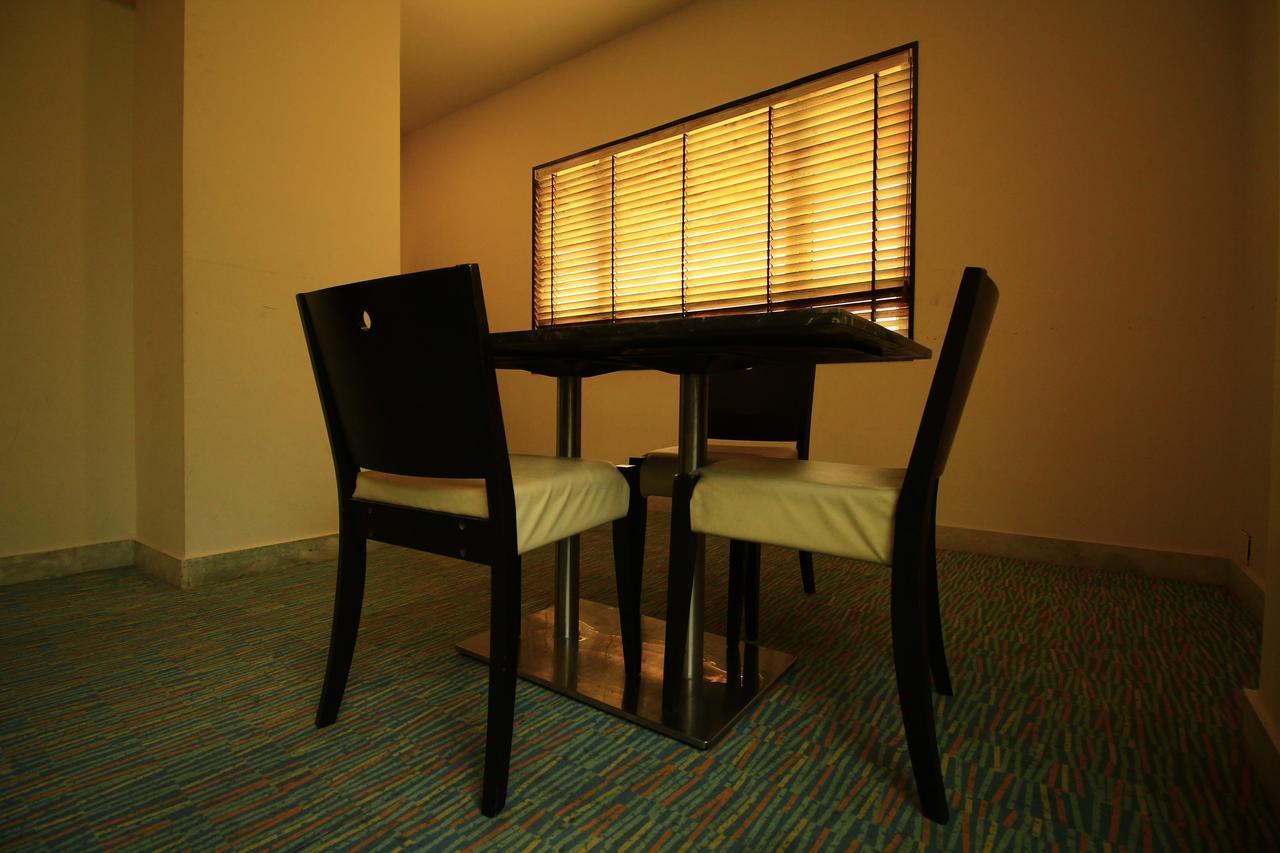Siesta Star T. Nagar Hotell Chennai Exteriör bild
