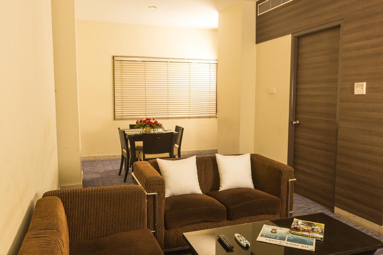 Siesta Star T. Nagar Hotell Chennai Exteriör bild