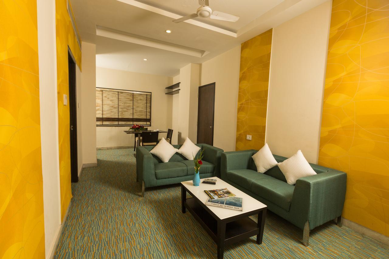 Siesta Star T. Nagar Hotell Chennai Exteriör bild