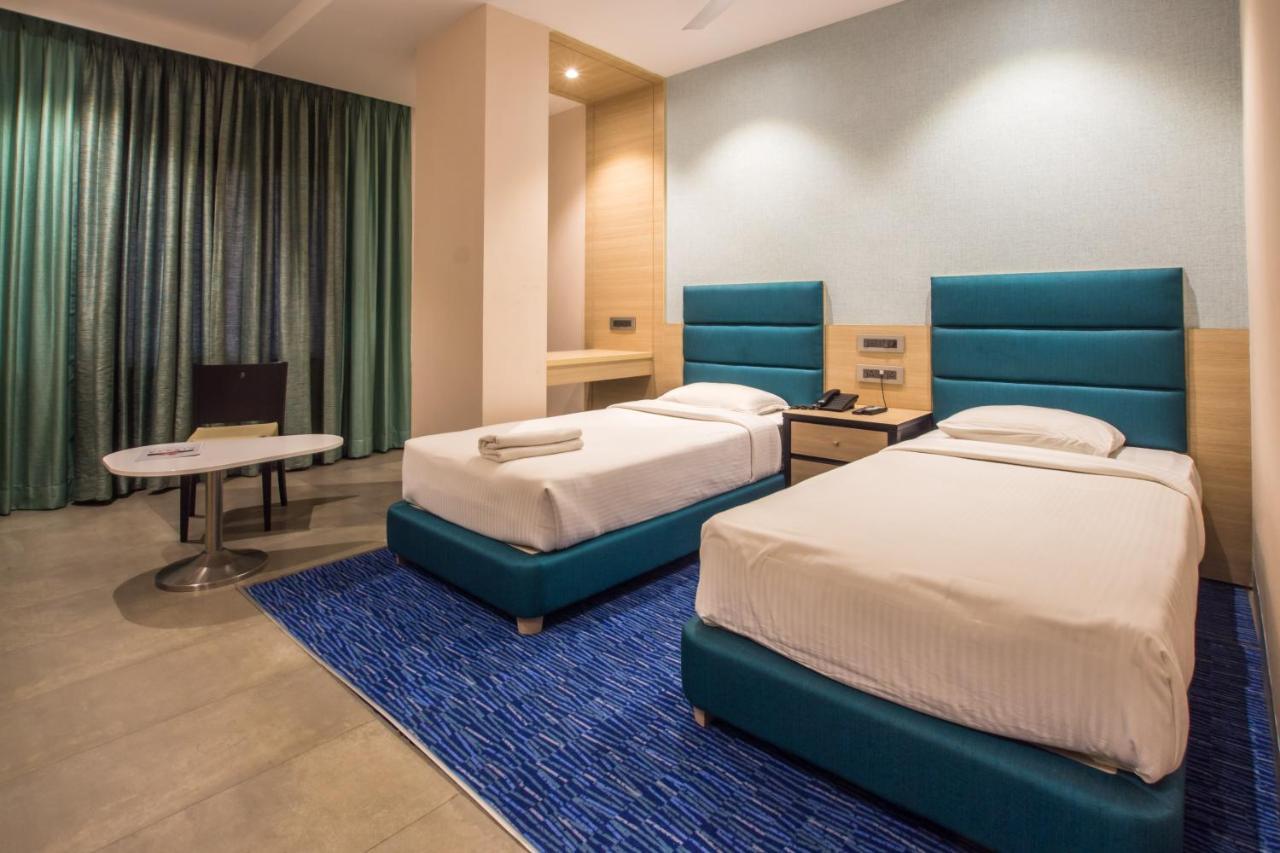 Siesta Star T. Nagar Hotell Chennai Exteriör bild